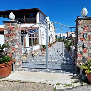 rosas-house.sicilyhotelsitaly.net/